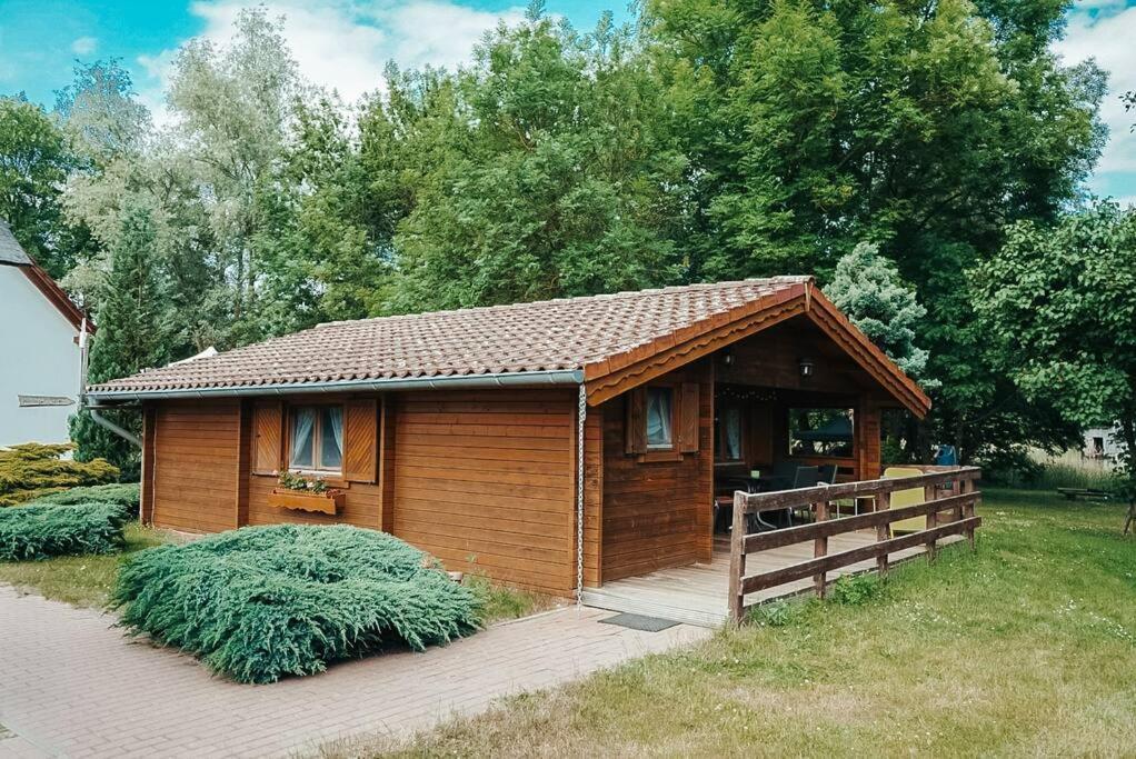 Holzhaus Direkt Am See Priepert Exterior photo